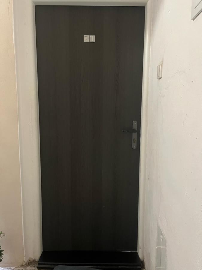 Apartman V Rodinnem Dome Jaroměř Buitenkant foto