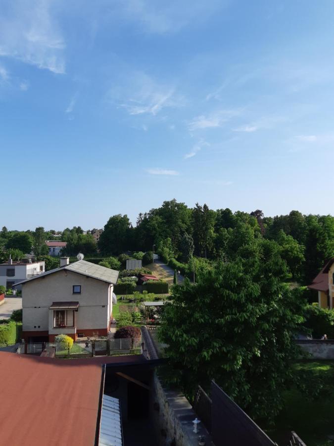 Apartman V Rodinnem Dome Jaroměř Buitenkant foto