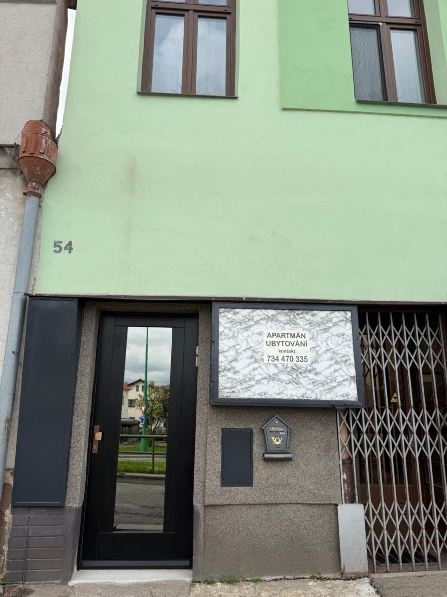 Apartman V Rodinnem Dome Jaroměř Buitenkant foto